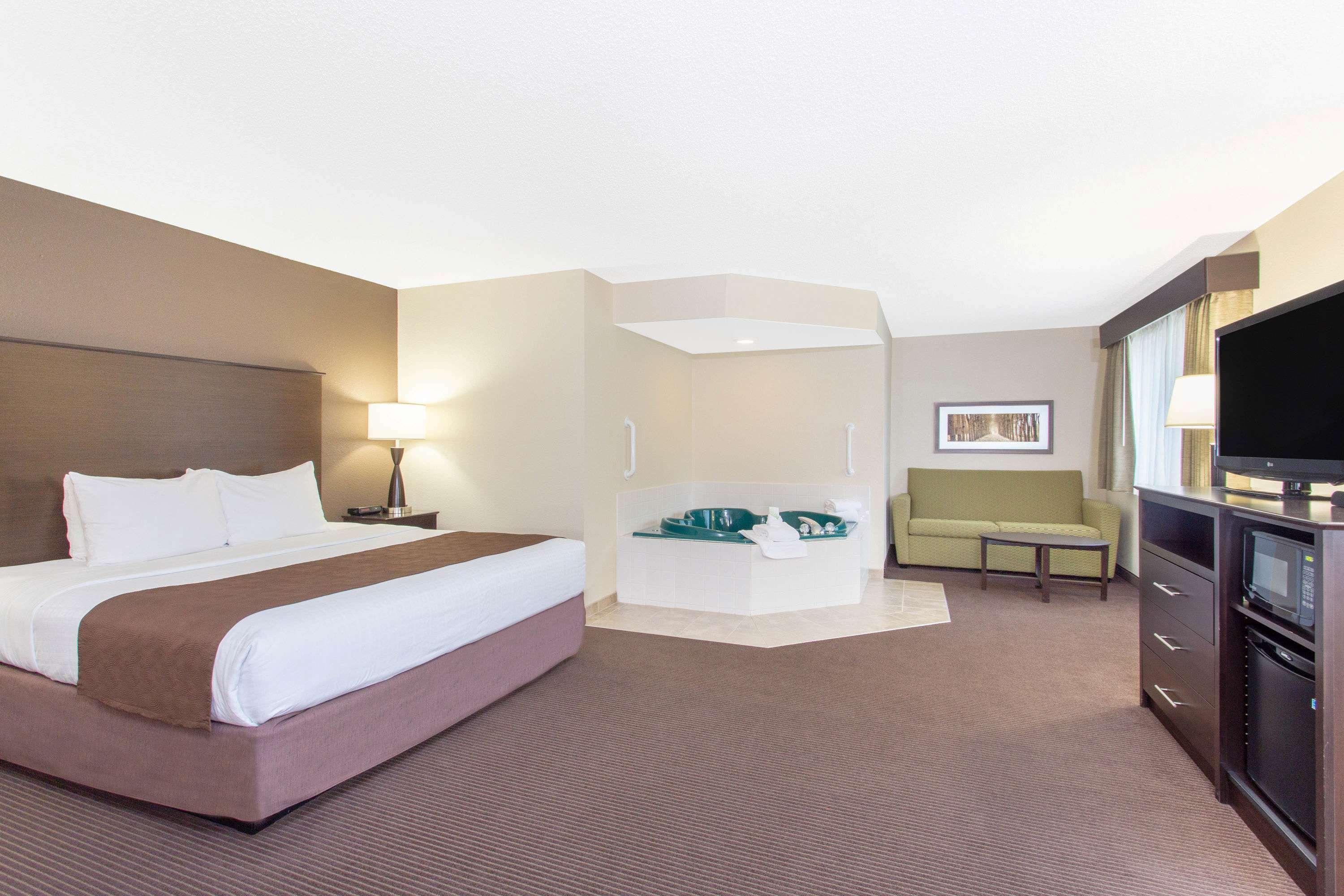 Americinn By Wyndham Rhinelander Eksteriør bilde
