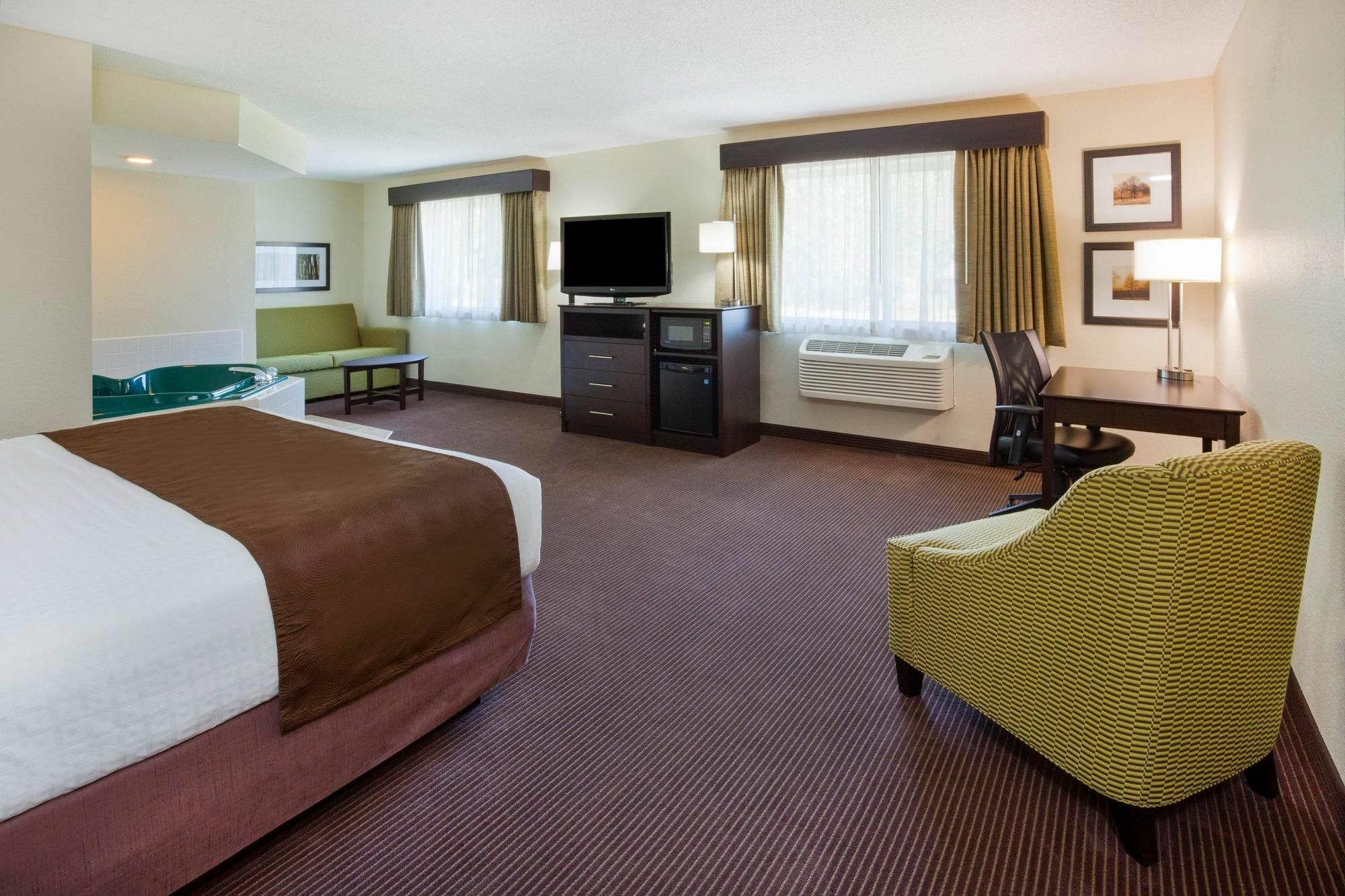 Americinn By Wyndham Rhinelander Eksteriør bilde